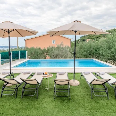 Villa Zest